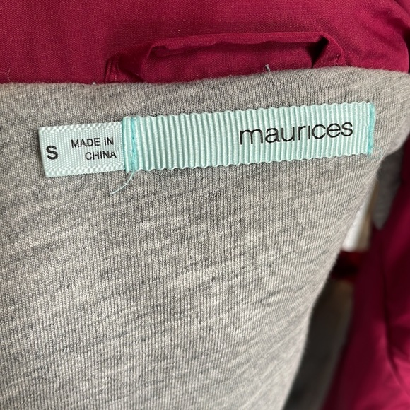 Maurices Maroon Quilted Puffer Cold Weather Small Zip Vest - Picture 7 of 7